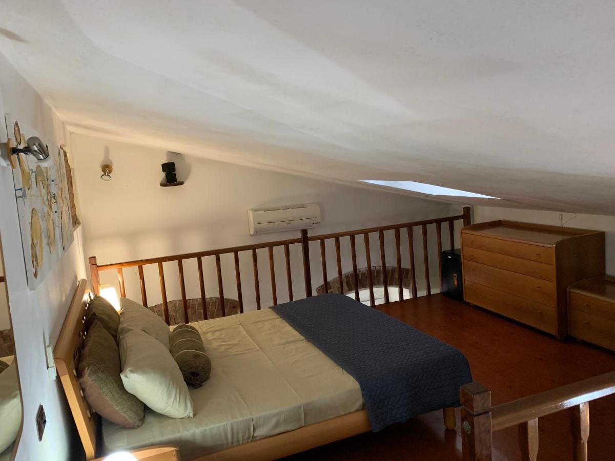 Luxuria 3 Appartement Iglesias Buitenkant foto
